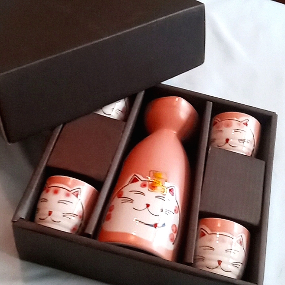 💮 Pink Kitty Porcelain Japanese Saki Liquor 5-Piece Set NIB!